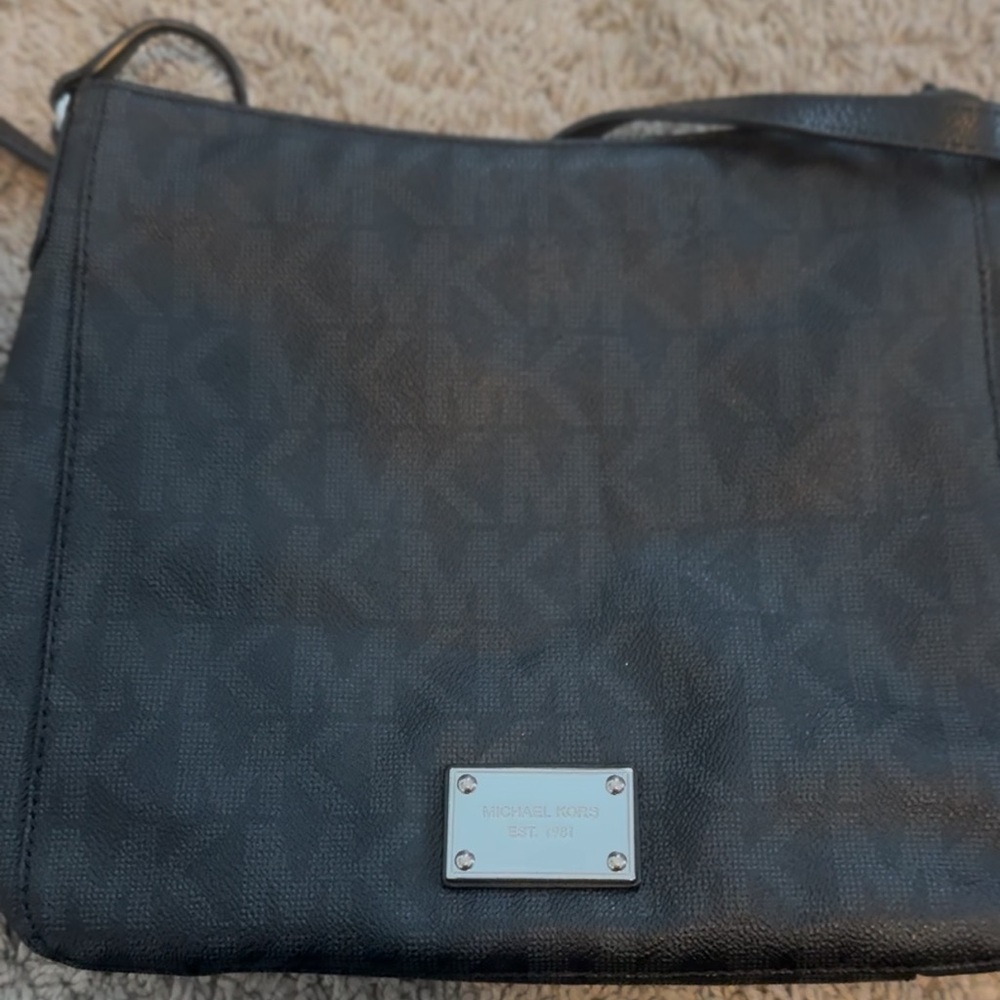 Black Michael kors purse